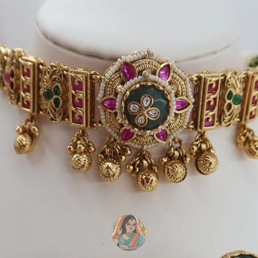 Athiya Heritage Necklace Set (Green)
