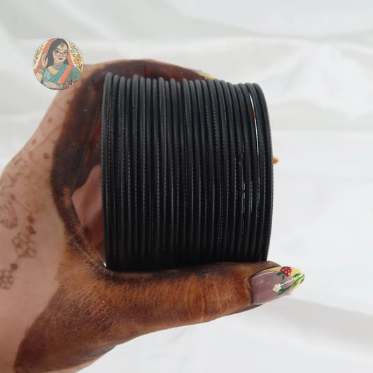 ’Black’ Plain Matte Bangle Set