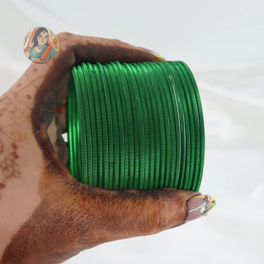 ’Emerald’ Shiny Plain Bangle Set