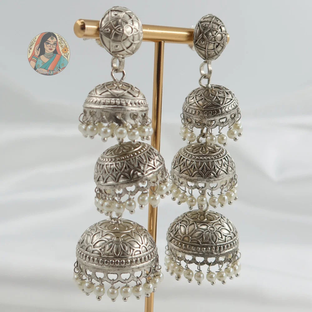 Lipi 3-Tier Jhumka