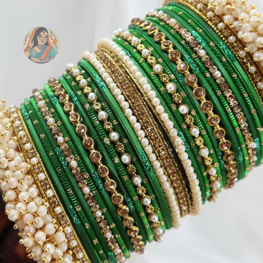 Preet Bangle Set: Green
