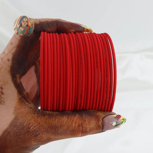 ’Red’ Plain Matte Bangle Set