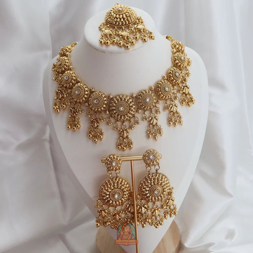 Sapna Gold Necklace Set