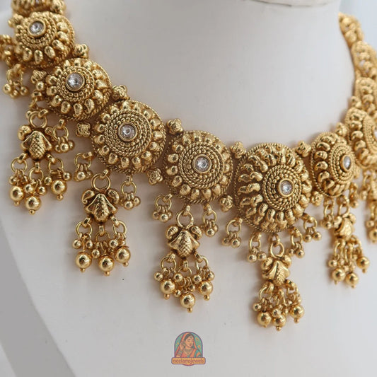 Sapna Gold Necklace Set