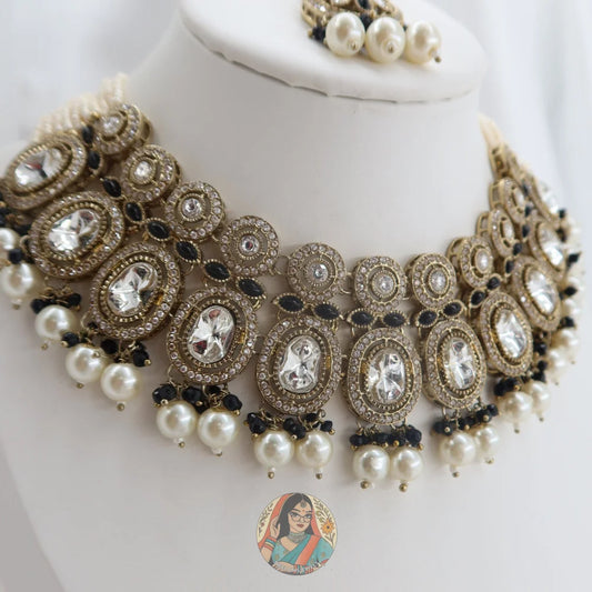 Sehaj Necklace Set