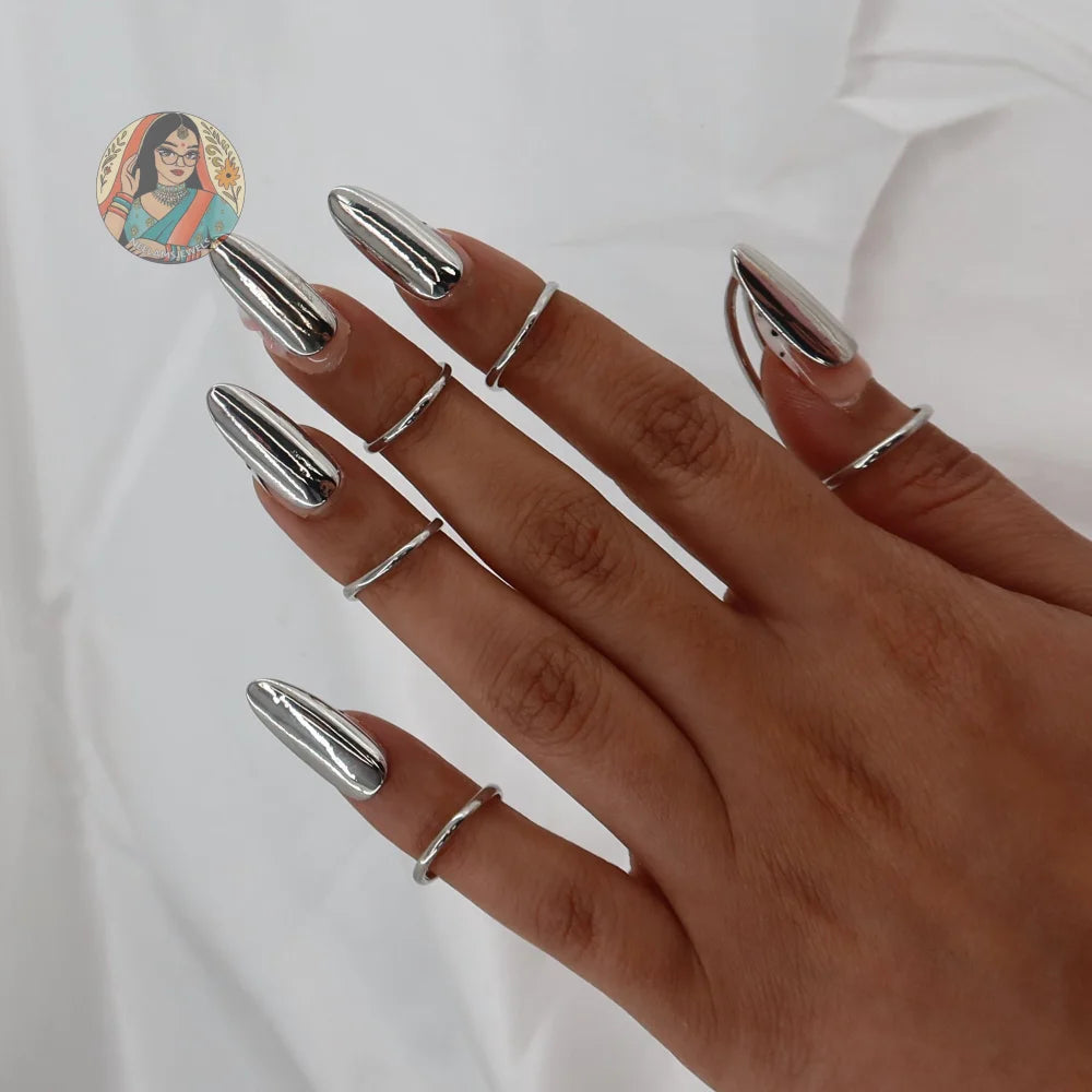 Silver-Toned Nail Rings (5)