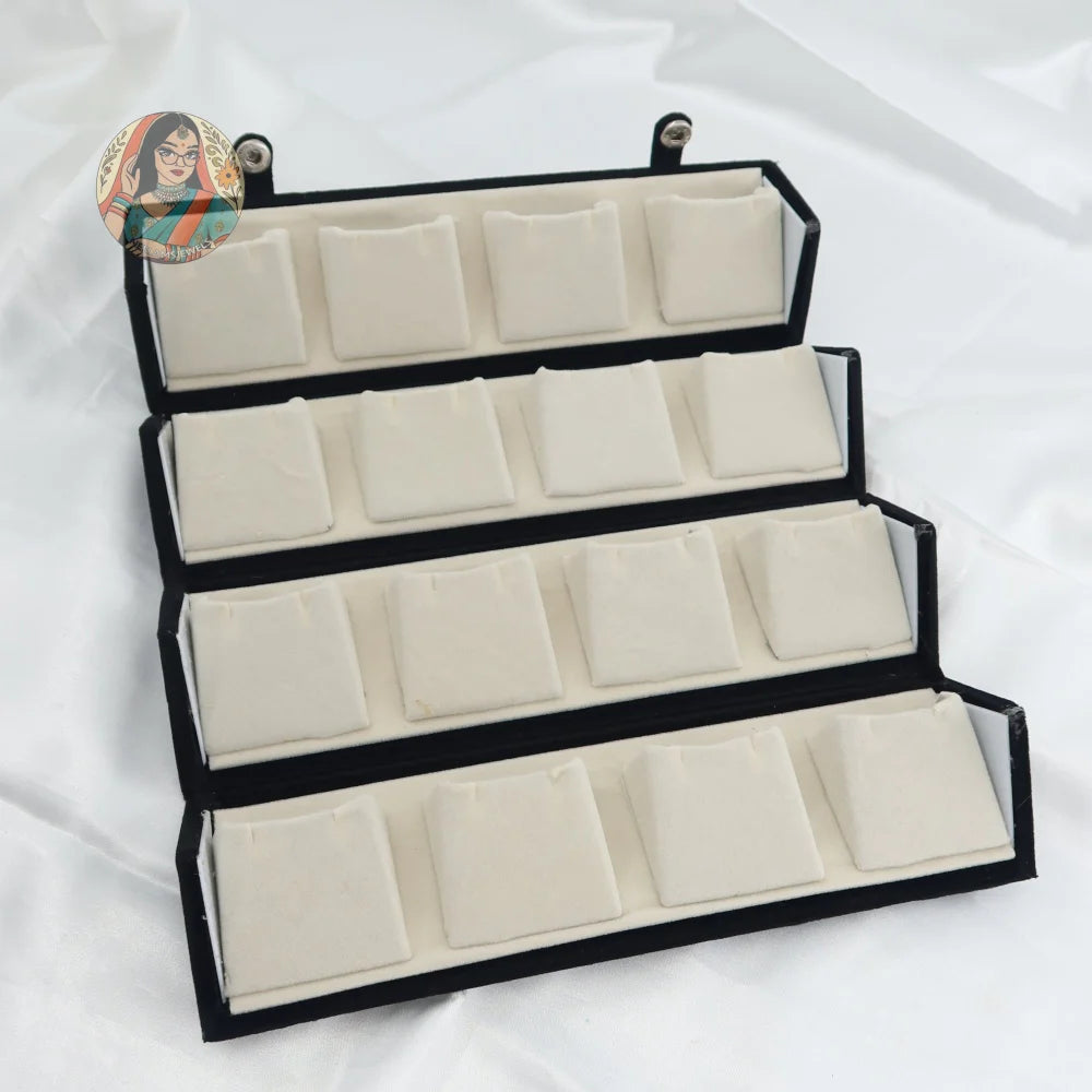 16-Earring Organizer (Black)