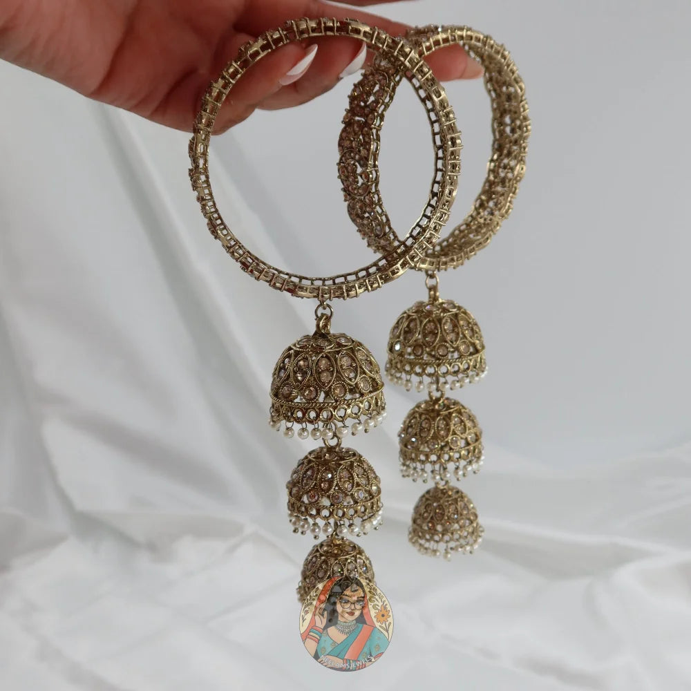 Aarvi Jhumka Bangle