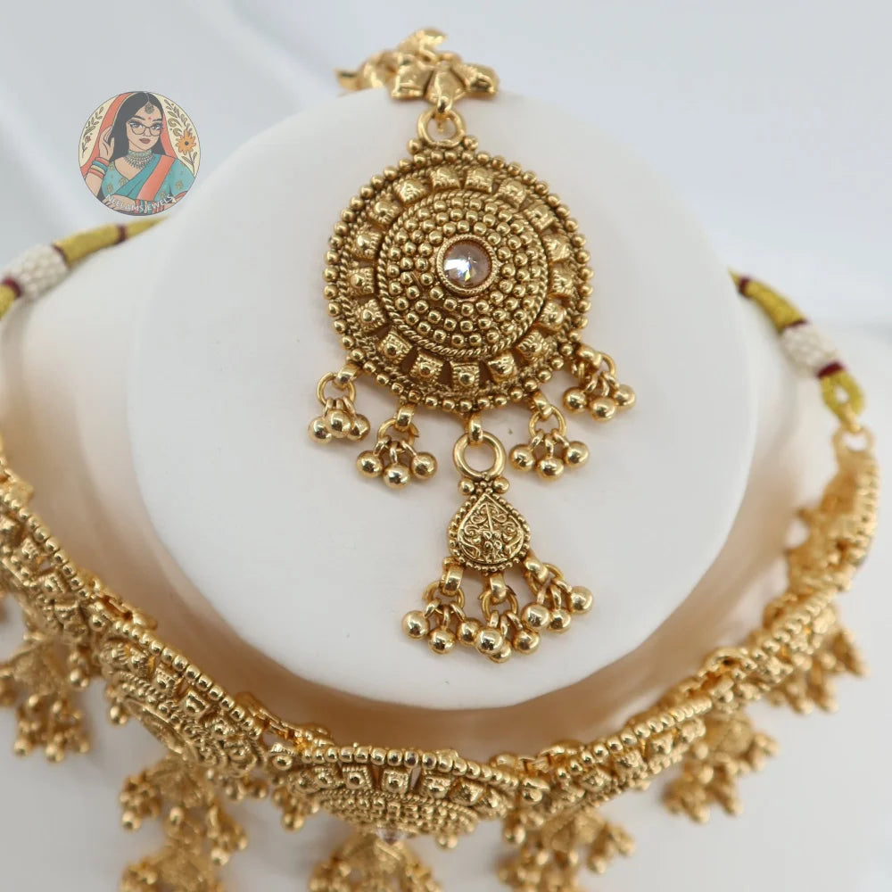 Aashi Waterfall Gold Necklace Set