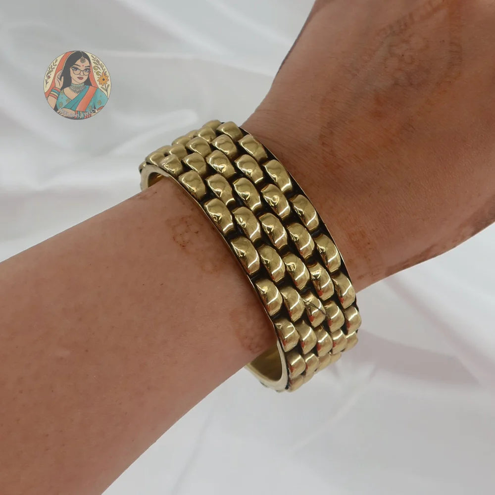 Aiza Brass Kada