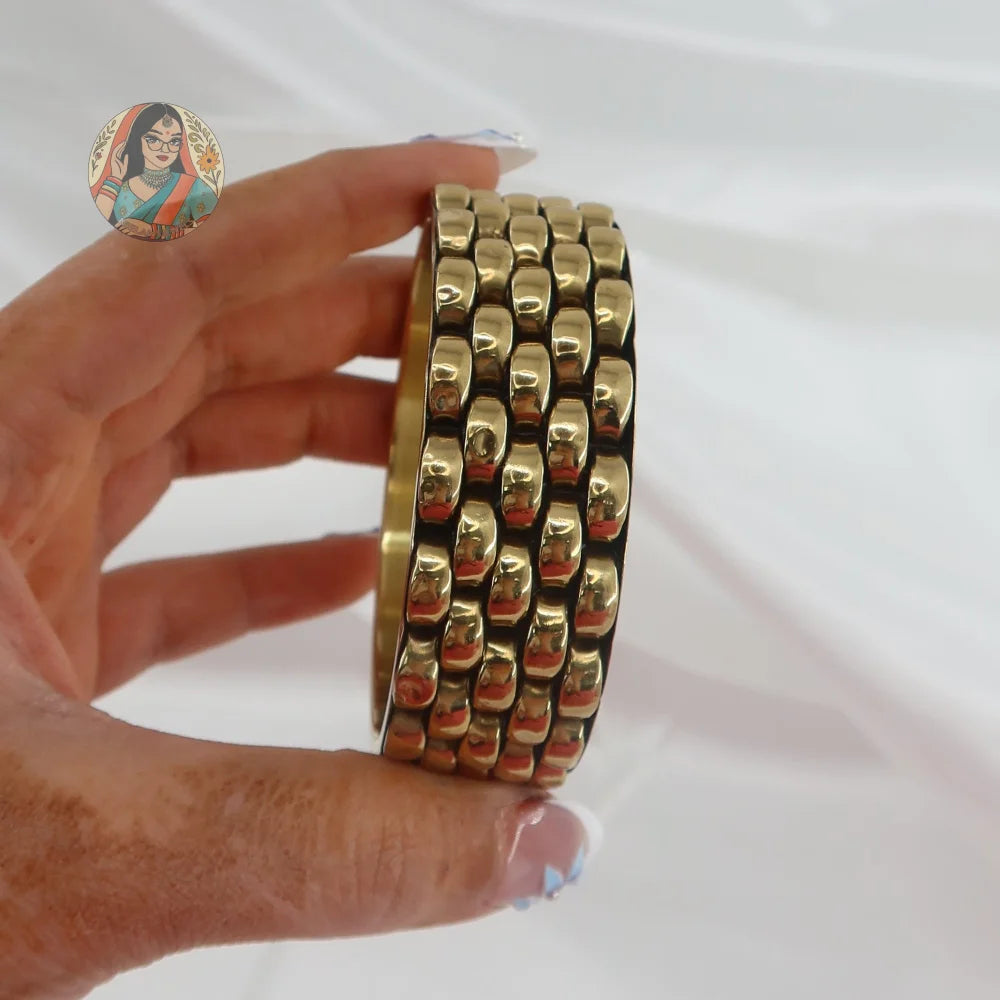 Aiza Brass Kada