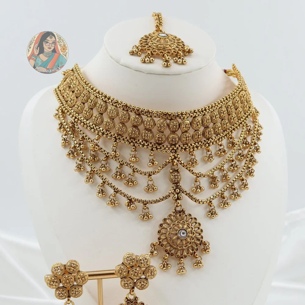 Aiza Gold Necklace Set