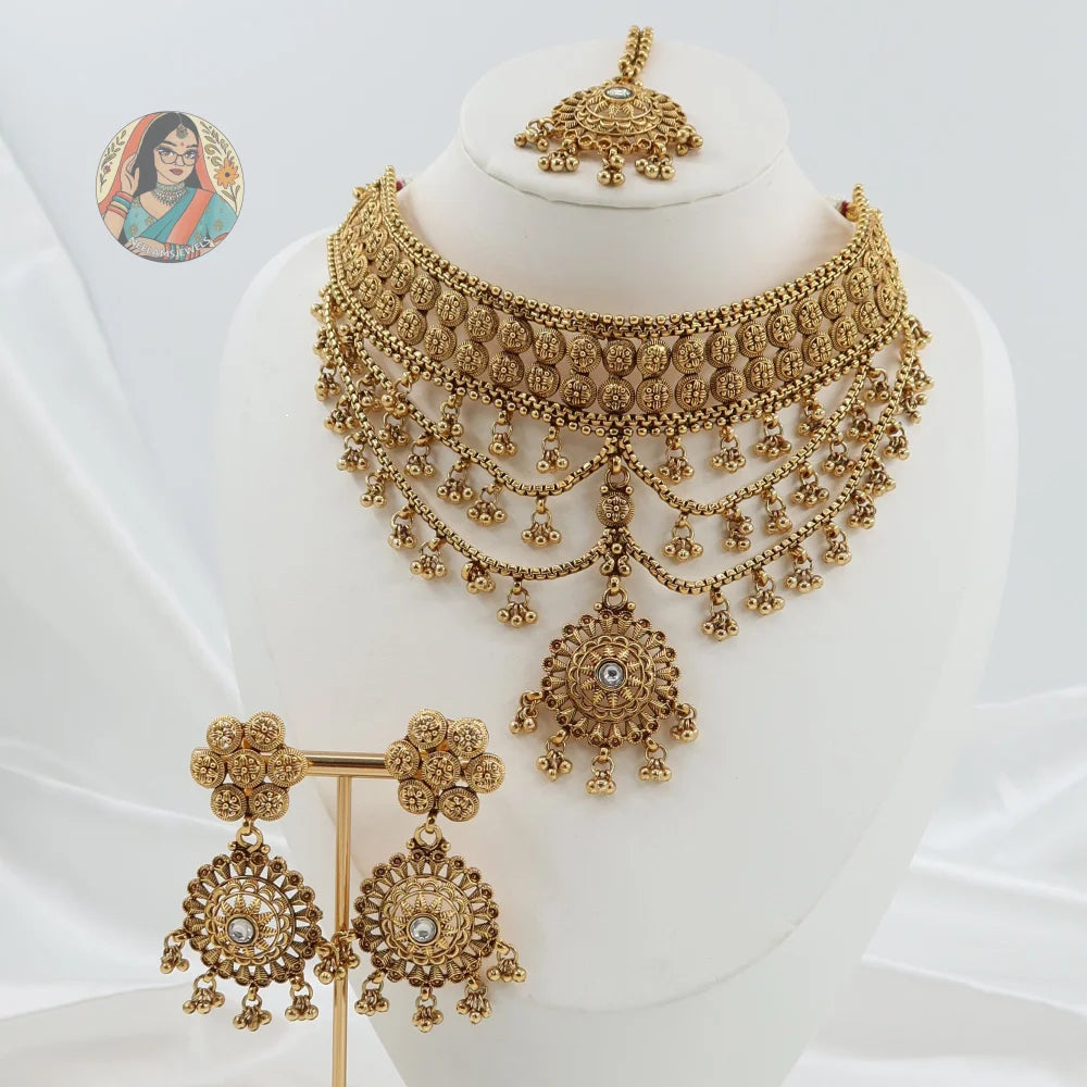 Aiza Gold Necklace Set