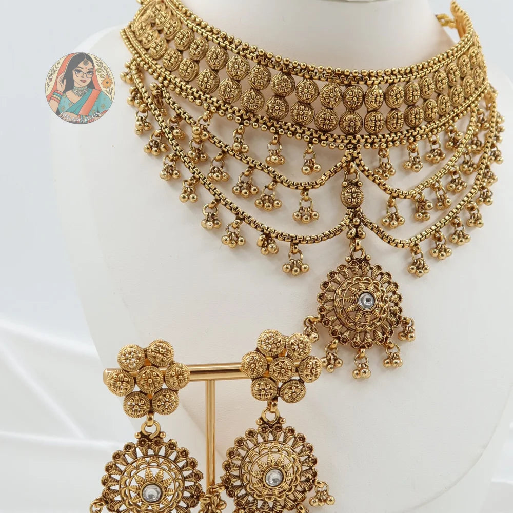 Aiza Gold Necklace Set