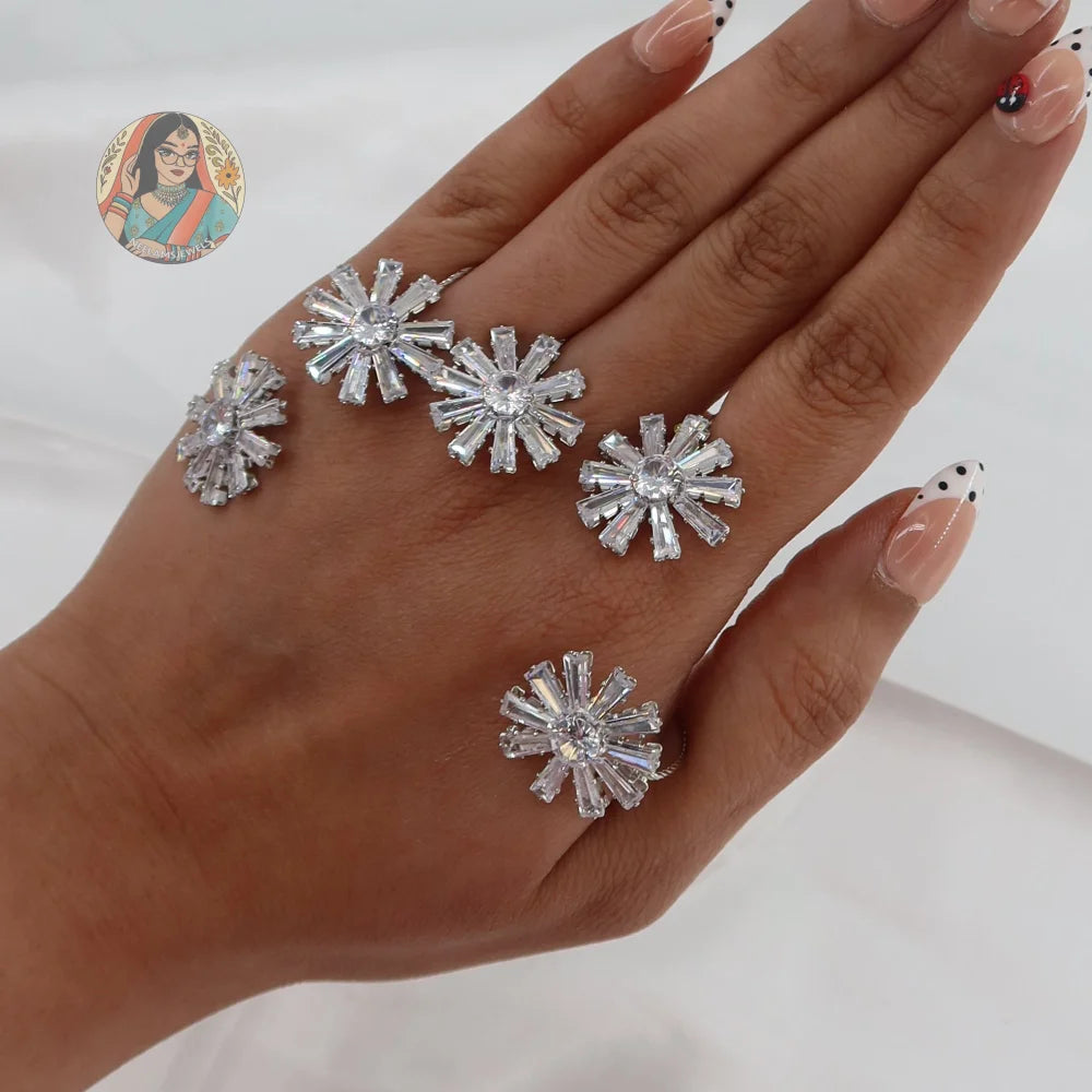 Akira Palm Cuff Bracelet - Silver