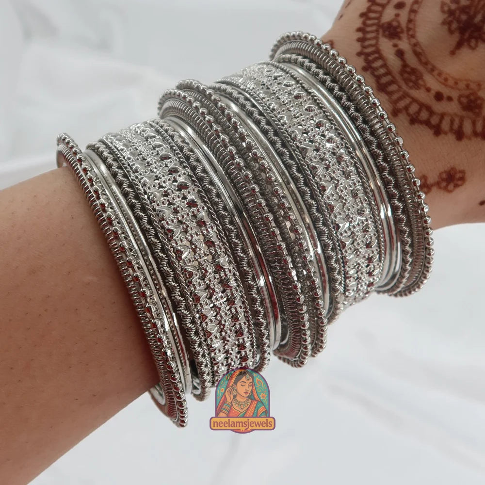 Amara Silver Bangle Set