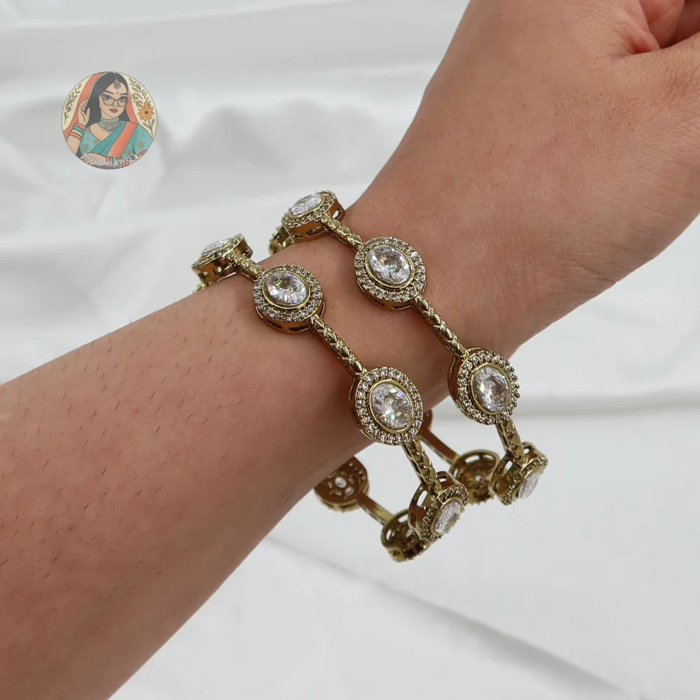 Asmaan Dual-Tone Accent Bangles