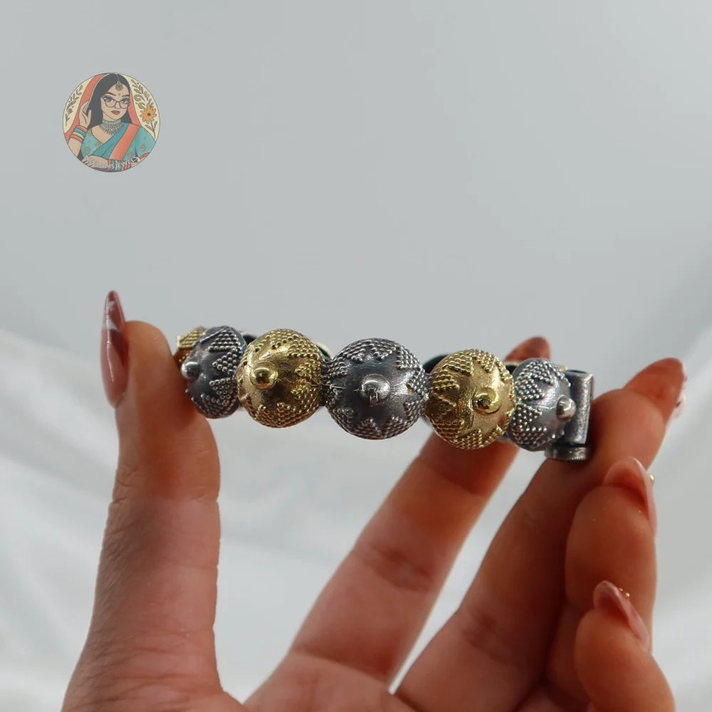 Avani Oxidized Dual-Tone Bangle