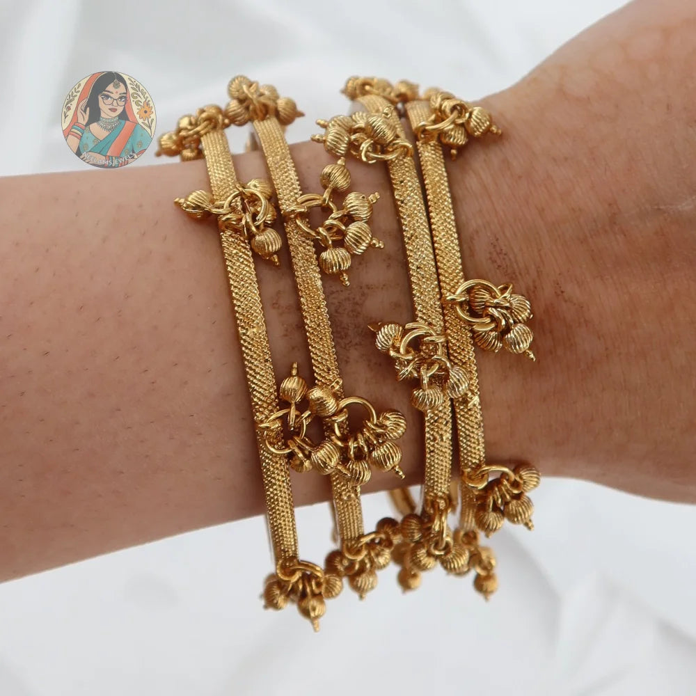 Avni Ghungroo Bangles (4)
