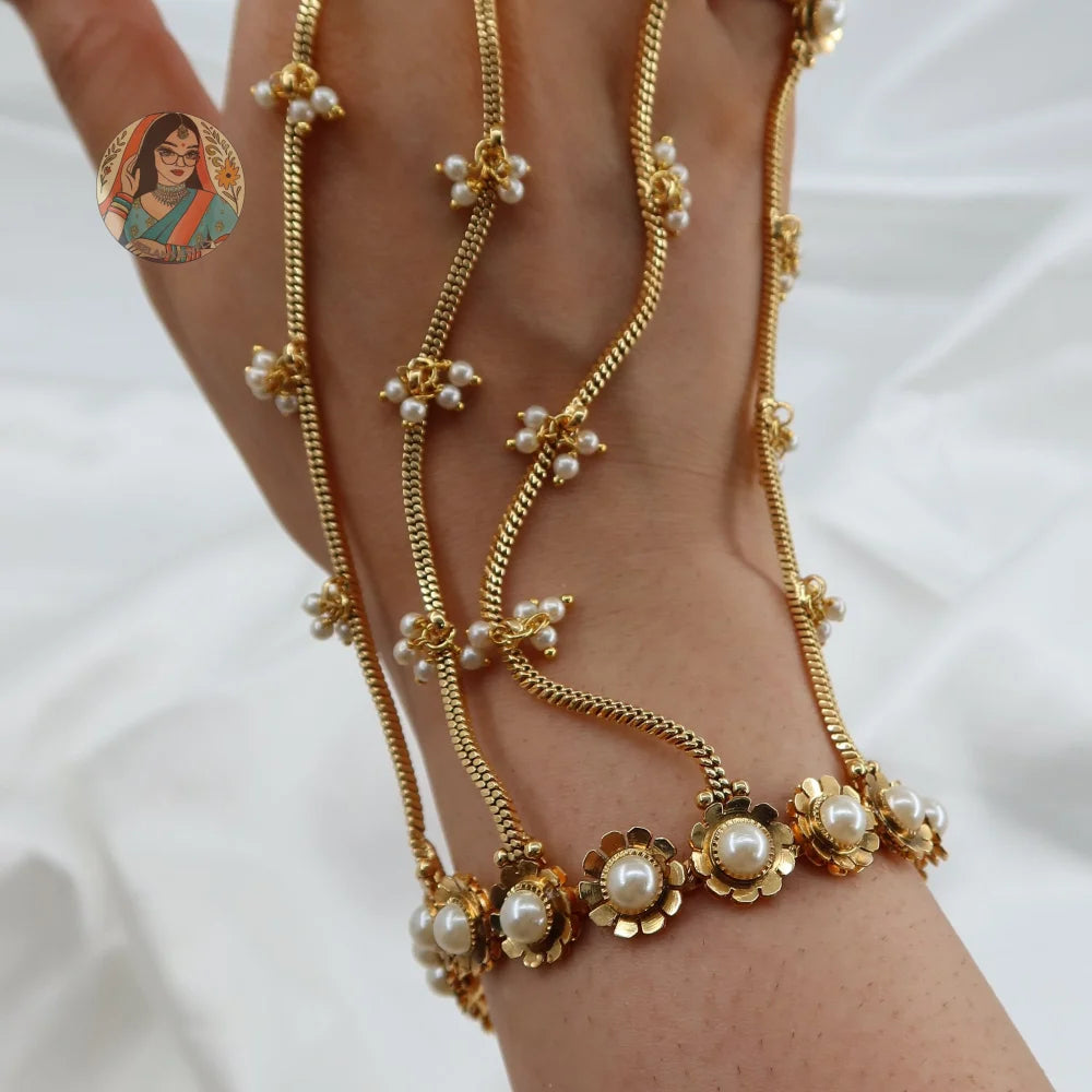 Avni Gold Pearl Hathphool