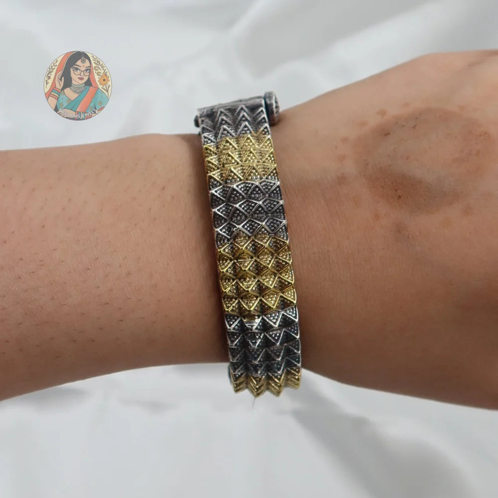 Bhakti Oxidized Dual-Tone Bangle