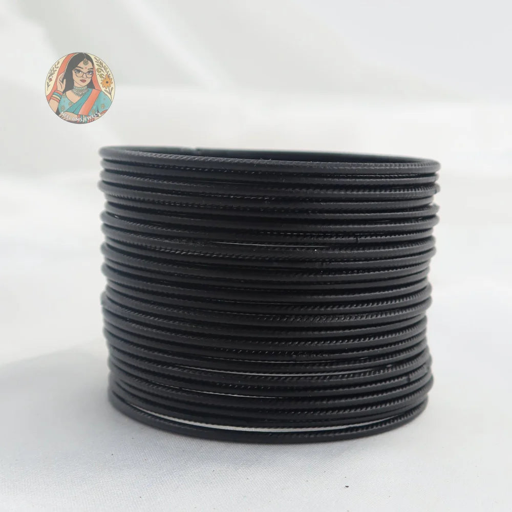 ’Black’ Plain Matte Bangle Set