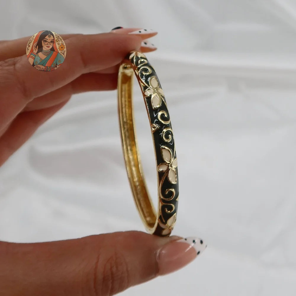 Chameli Meenakari Bangle - 3 - Green/Cream