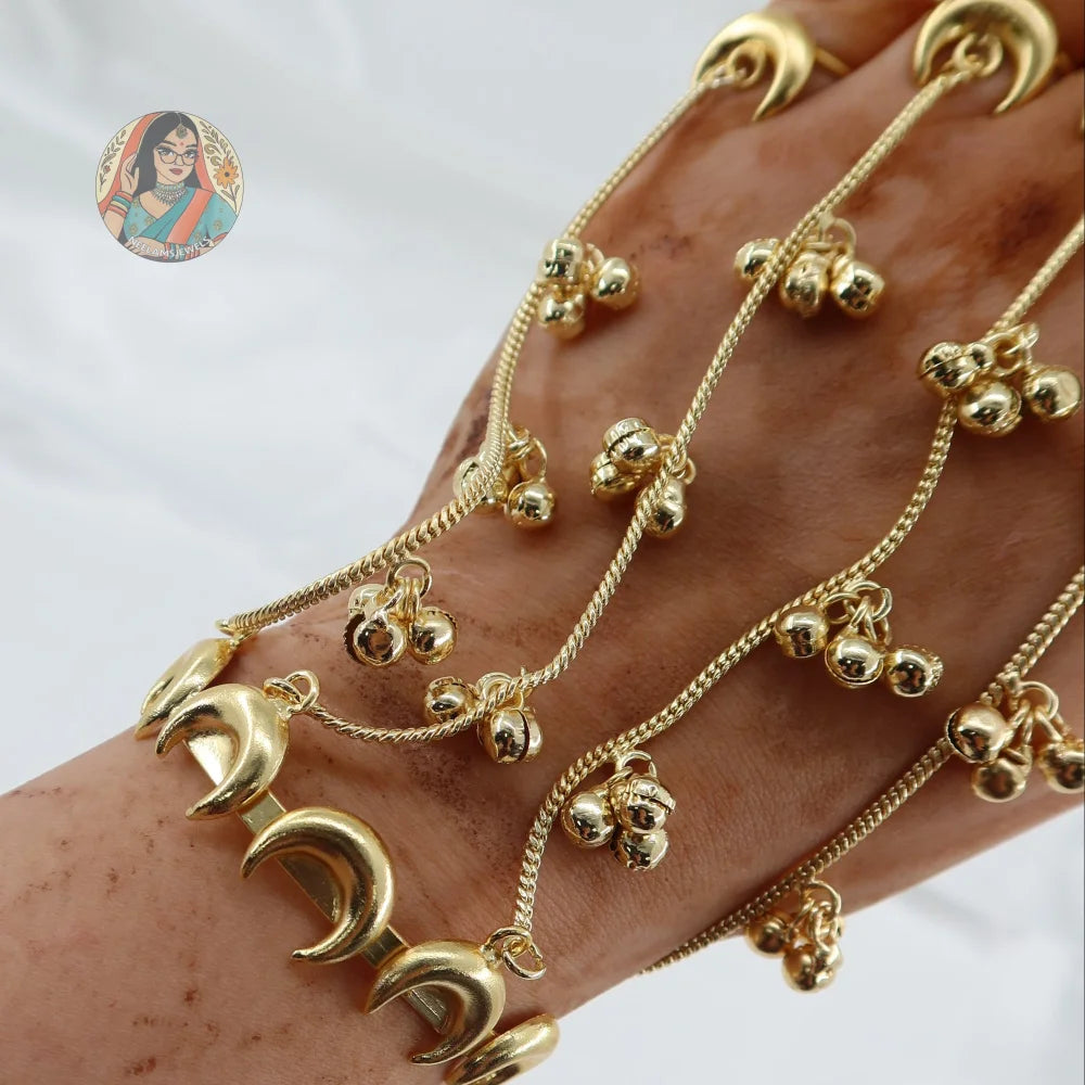 Chand Ghungroo Four Chain Haathphool