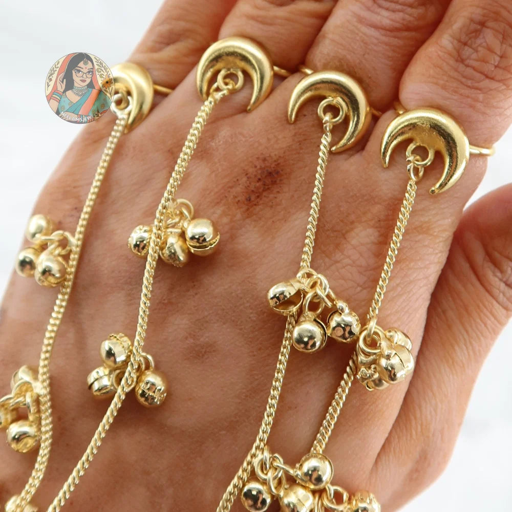 Chand Ghungroo Four Chain Haathphool
