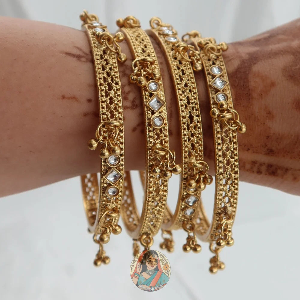 Chand Ghungroo Mini Bangle Set