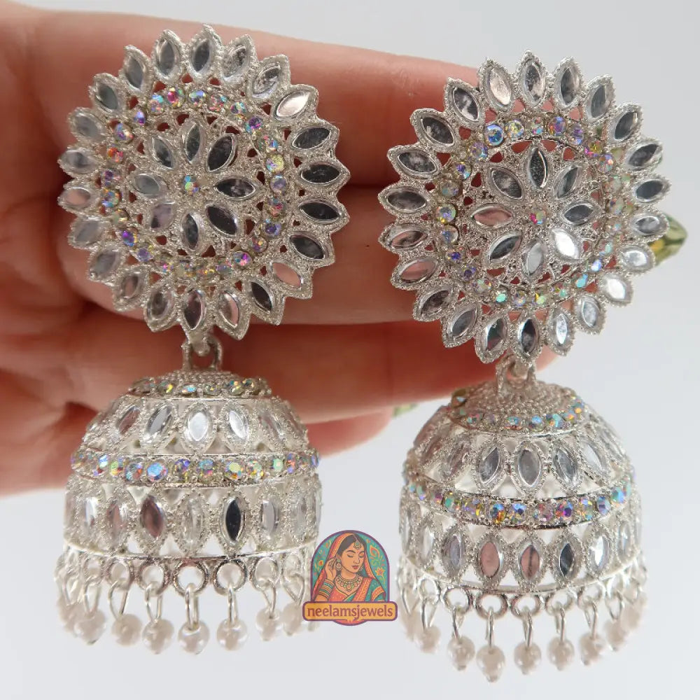 Chand Jhumka