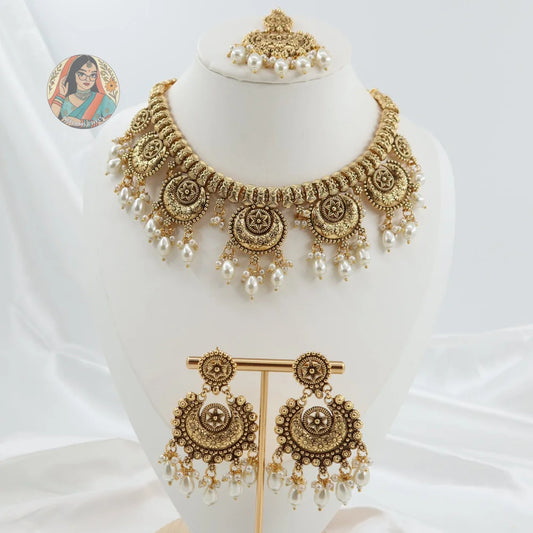 Aiza Gold Pearl Necklace Set