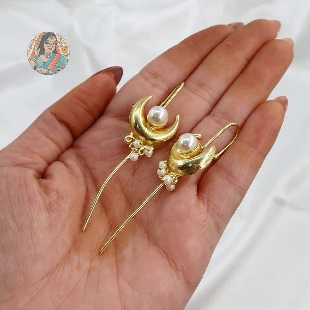 Chandni Gold Ear Cuff/Pin