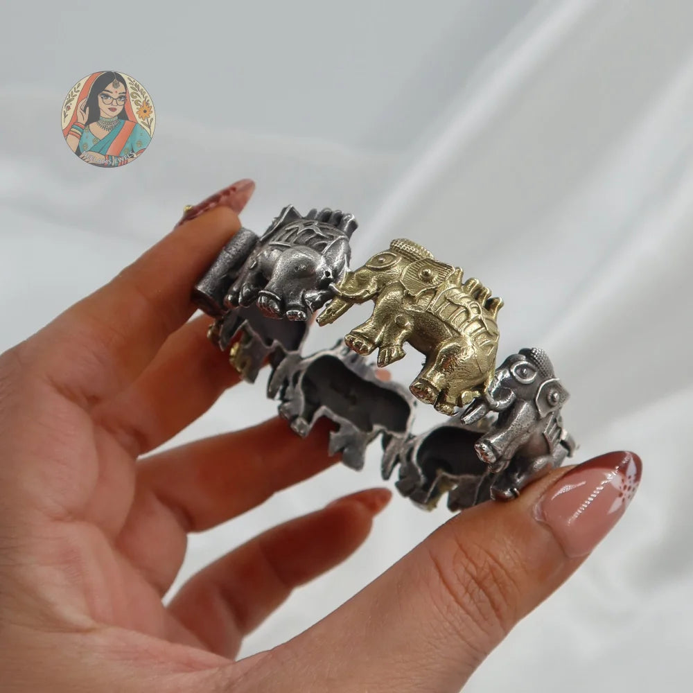 Chandni Oxidized Dual-Tone Bangle