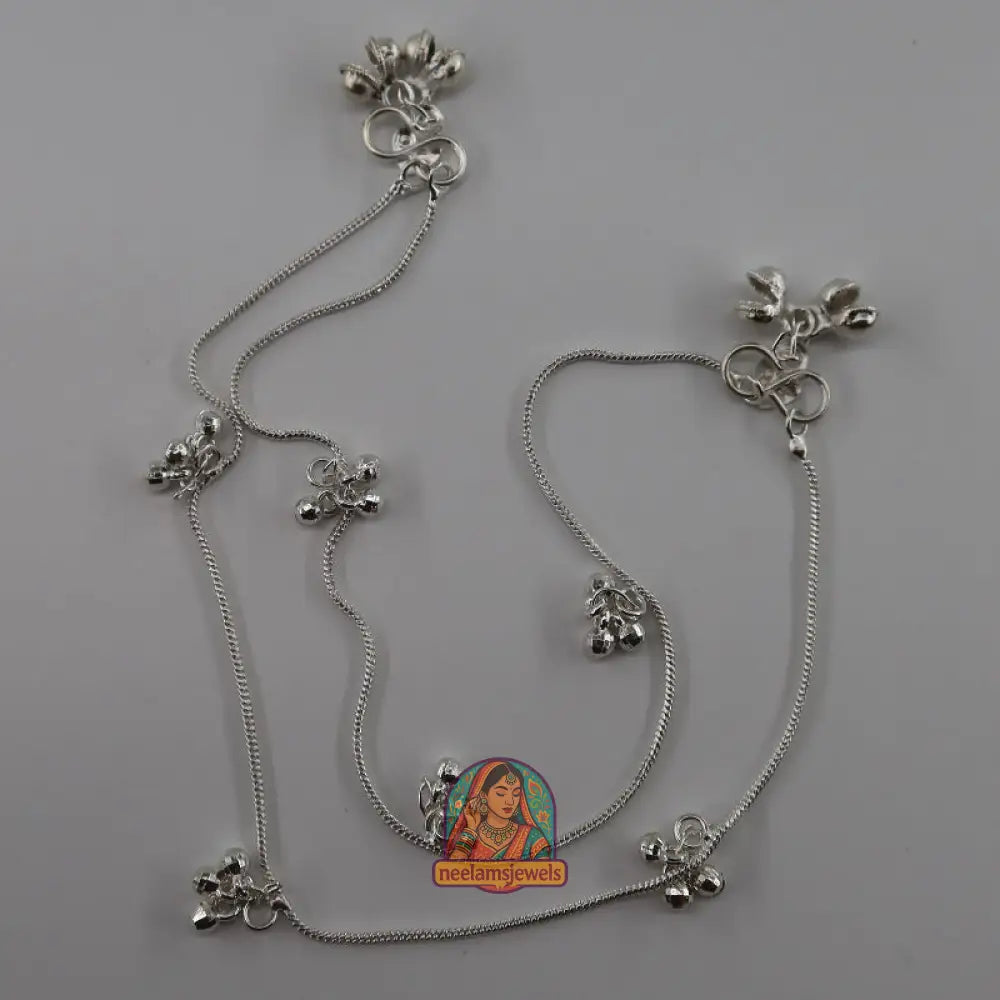 Dancing Silver Charm Anklet
