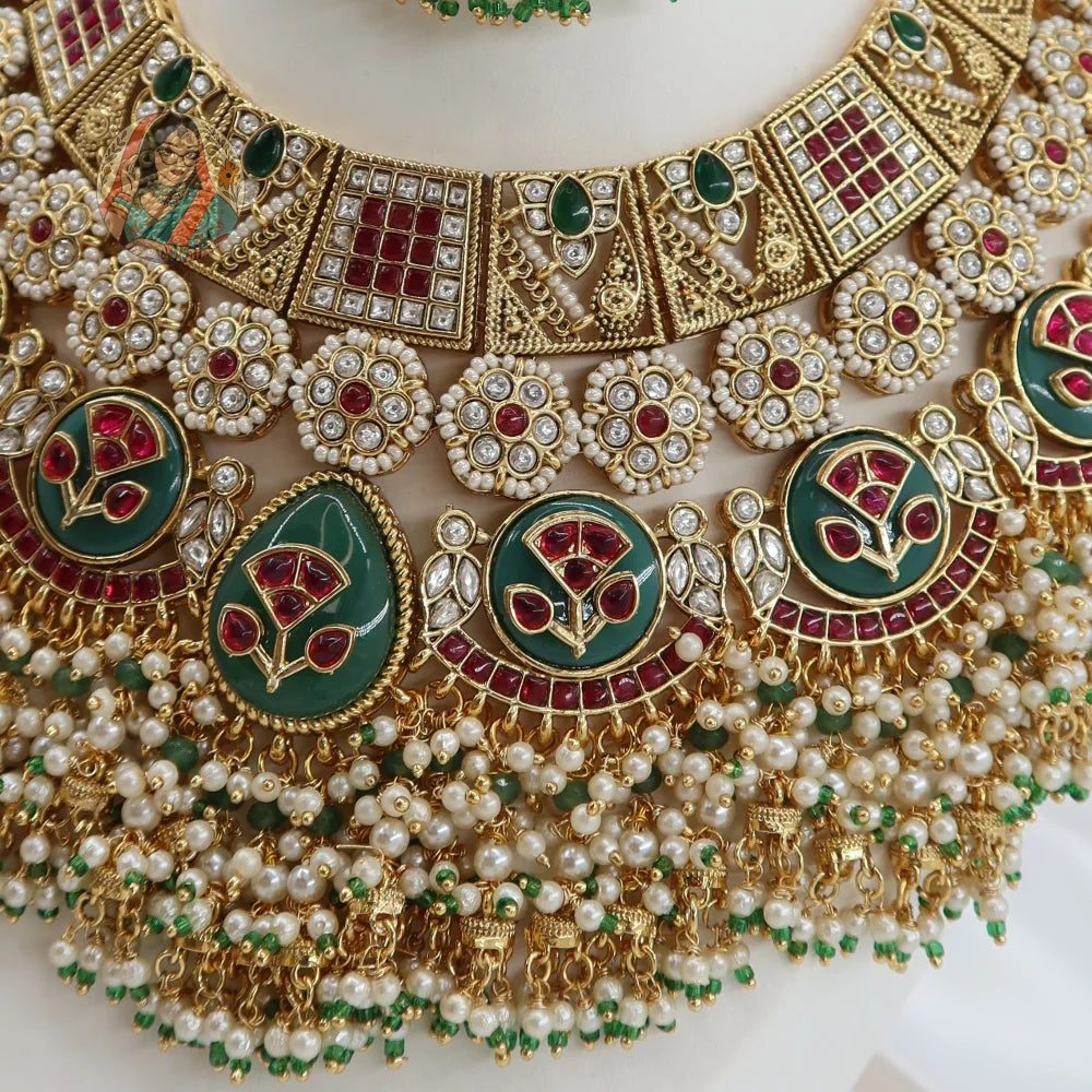 Eesha Bridal Necklace Set (Green)