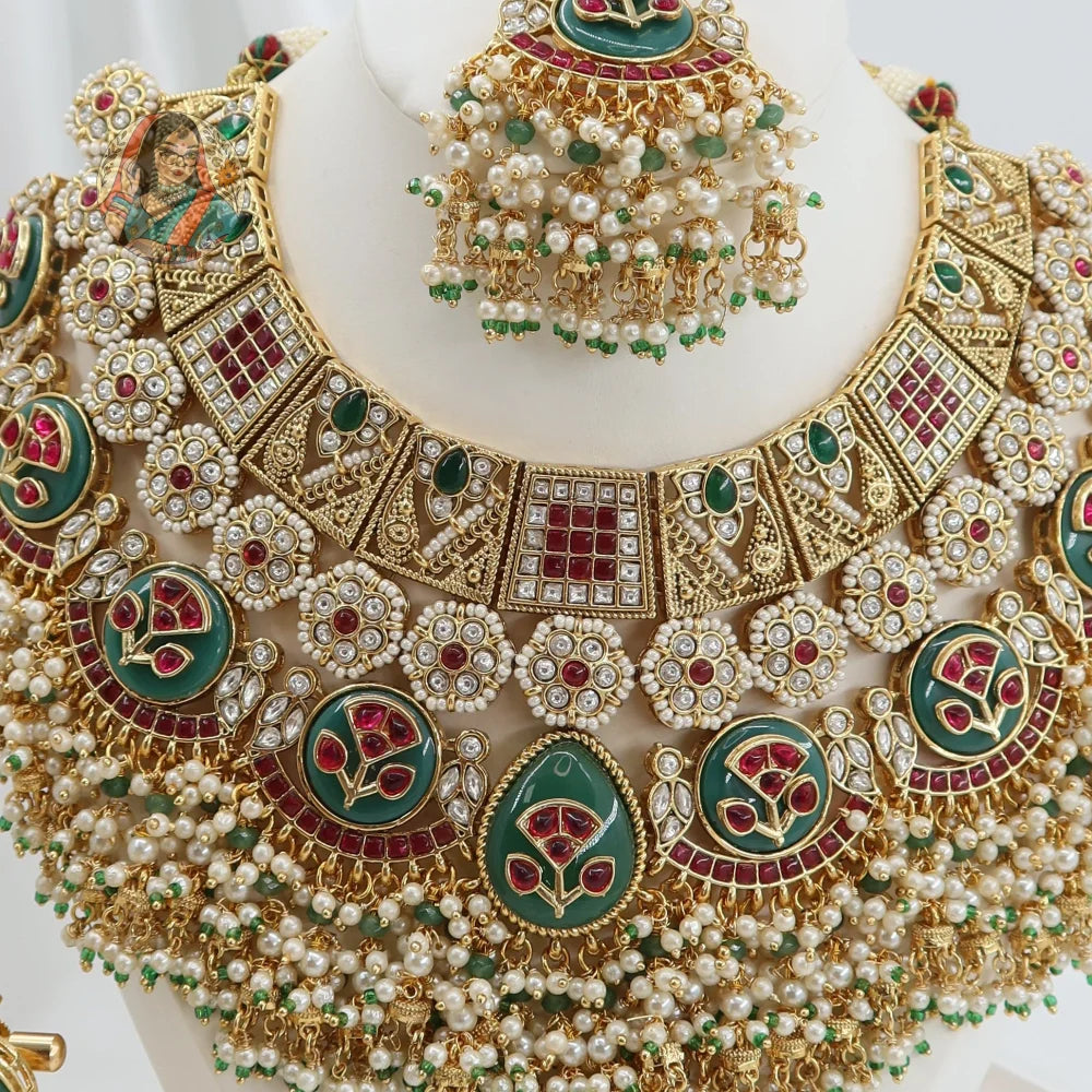 Eesha Bridal Necklace Set (Green)
