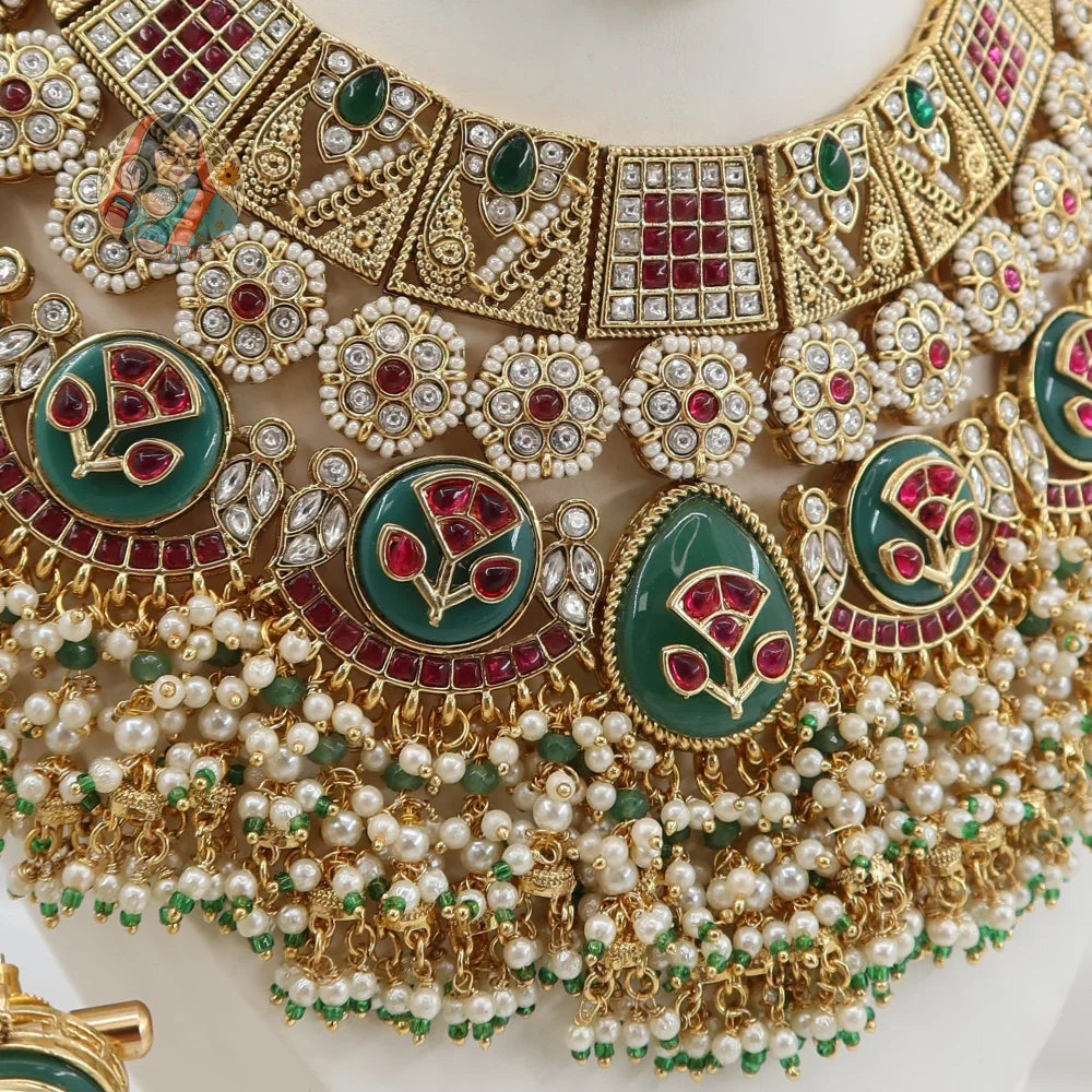 Eesha Bridal Necklace Set (Green)