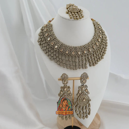 Elyra Necklace Set
