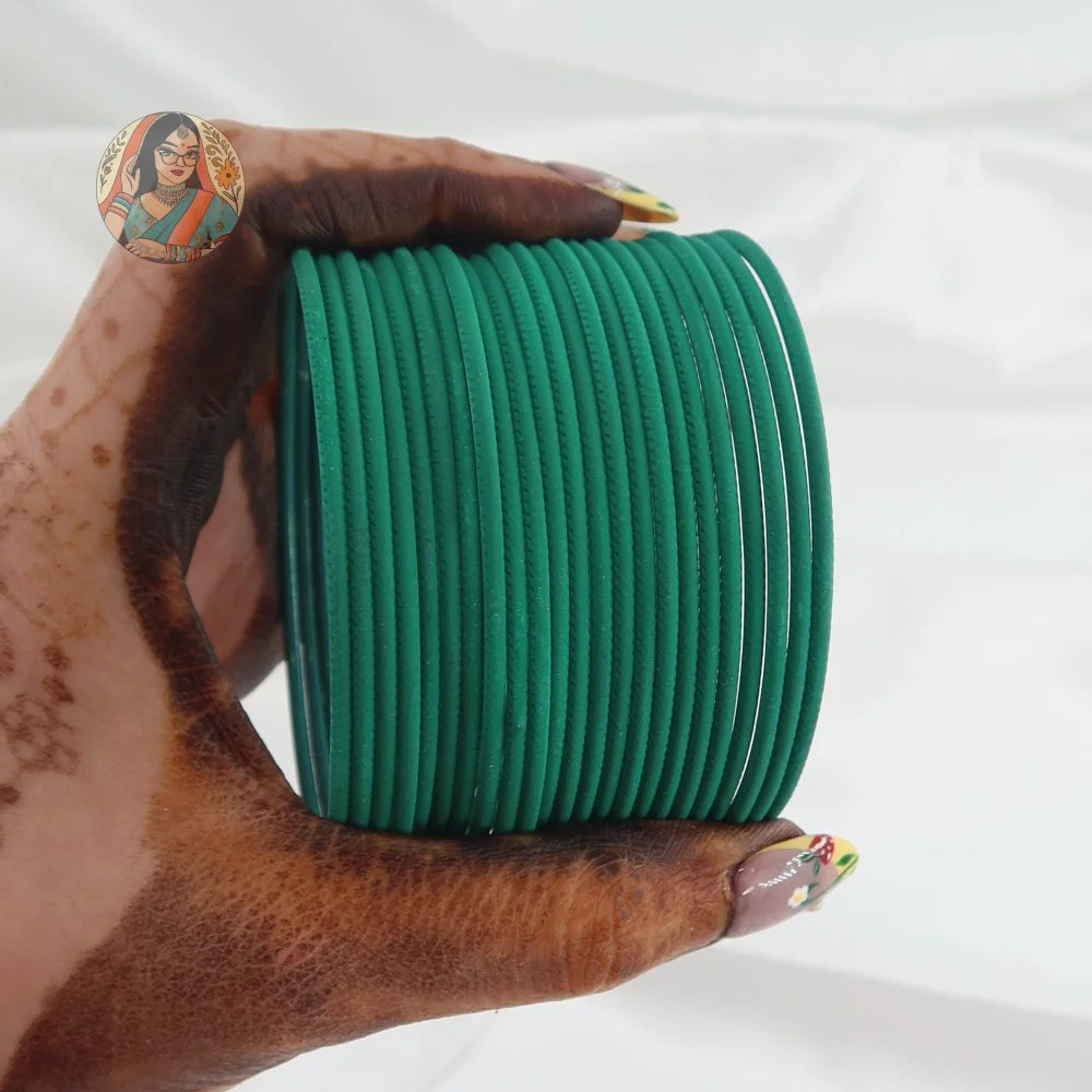 ’Emerald’ Plain Matte Bangle Set