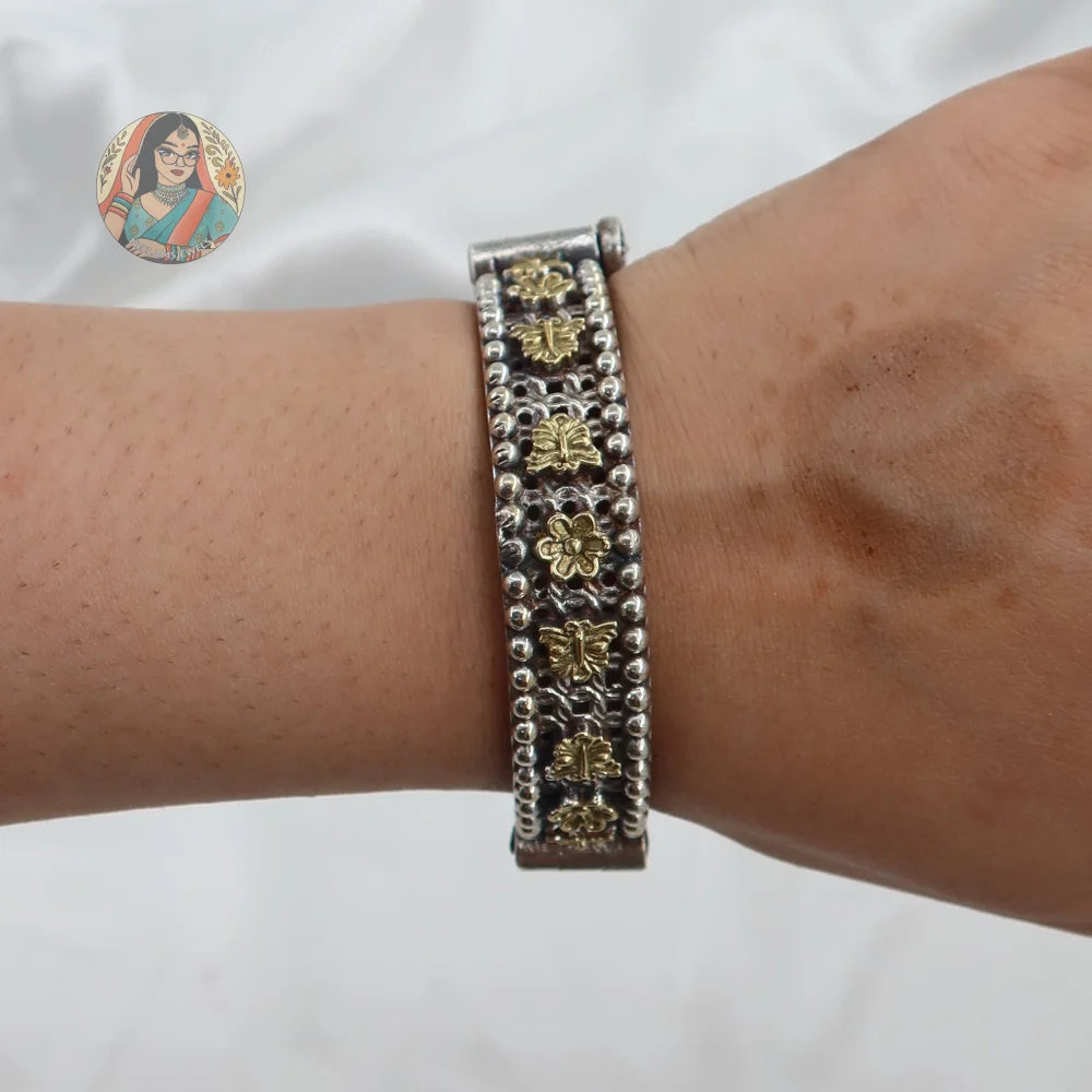 Falak Oxidized Dual-Tone Bangle