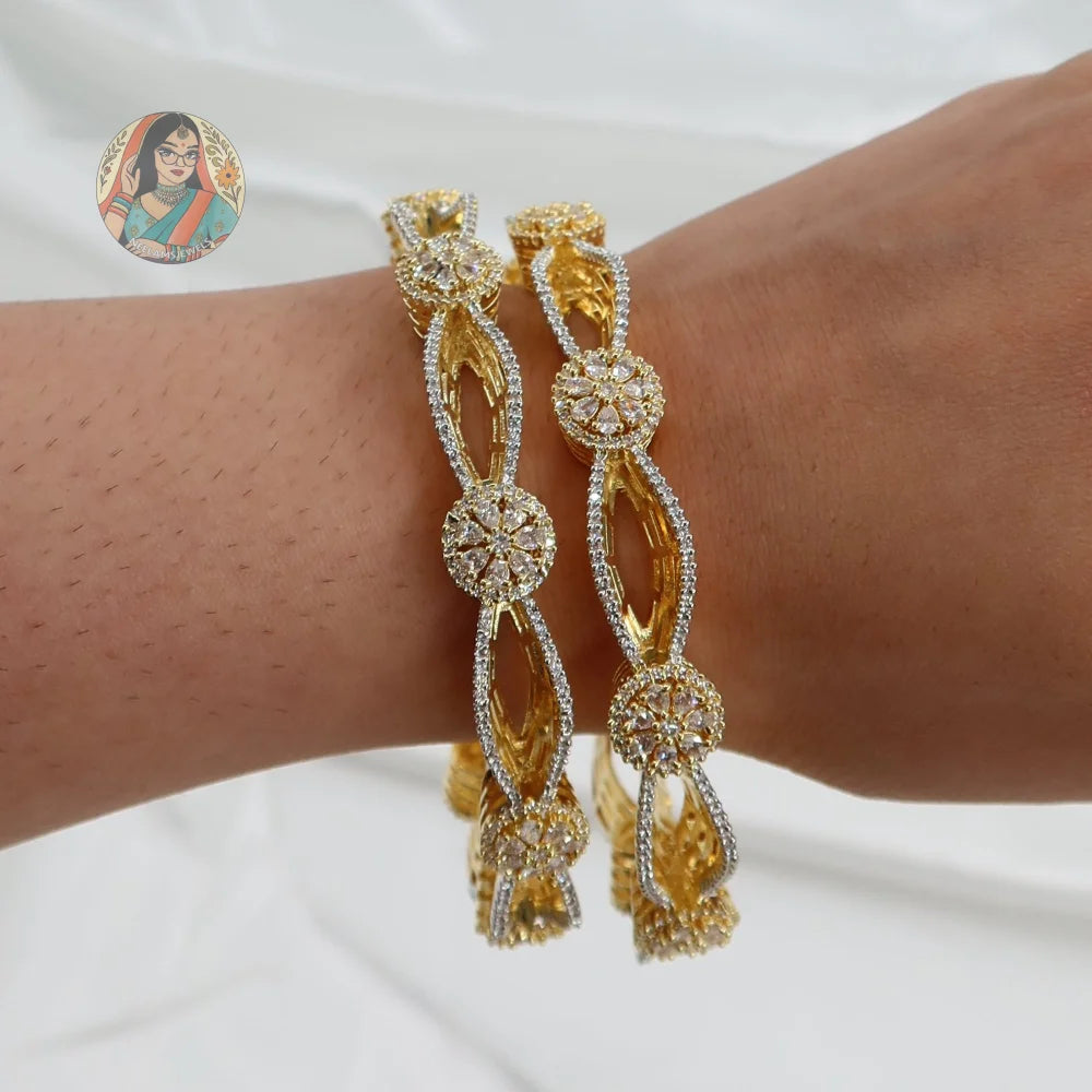 Fatima Accent Bangles (Golden)
