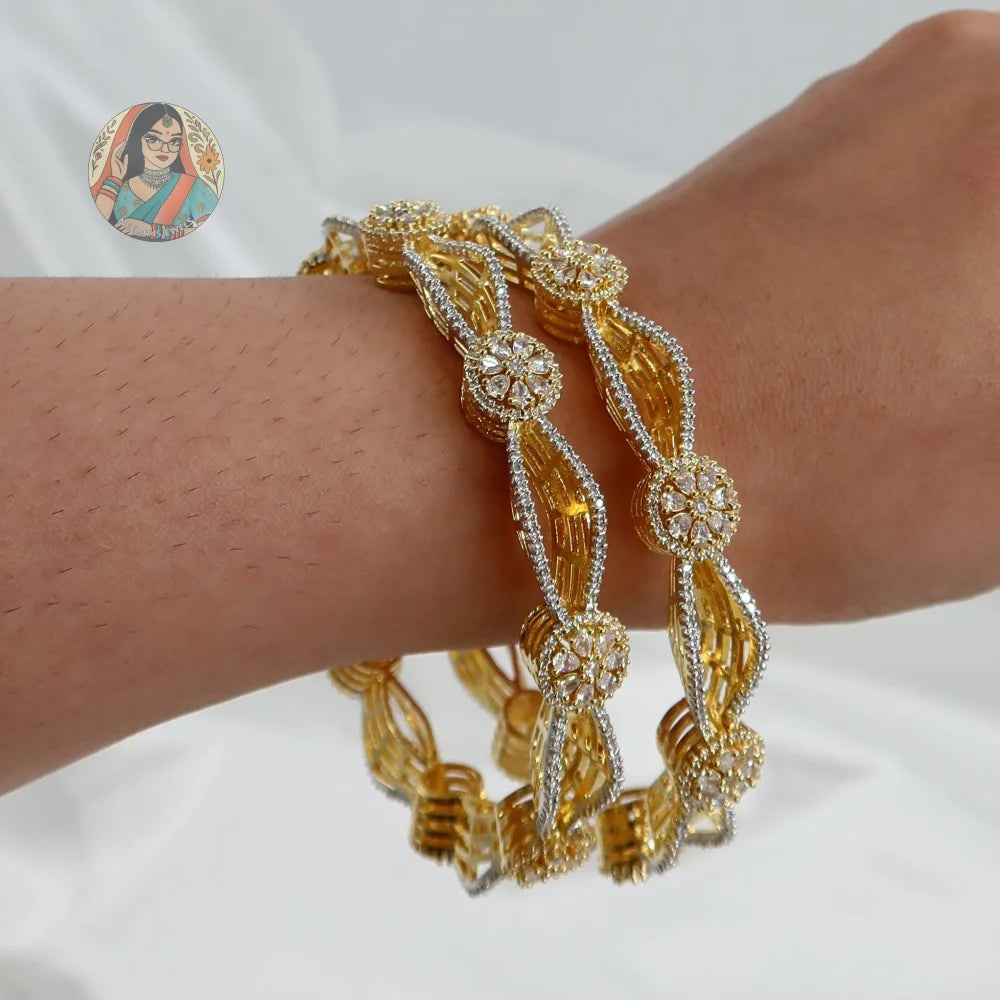 Fatima Accent Bangles (Golden)