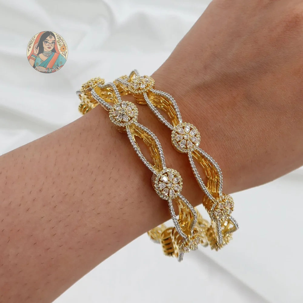 Fatima Accent Bangles (Golden)