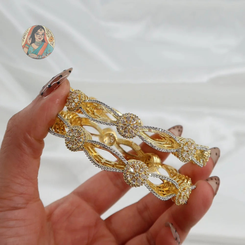 Fatima Accent Bangles (Golden)