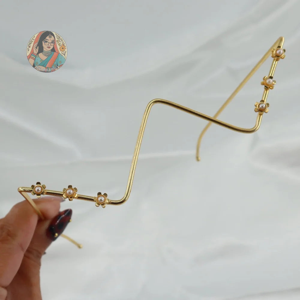 Gold Zigzag Floral Facelet