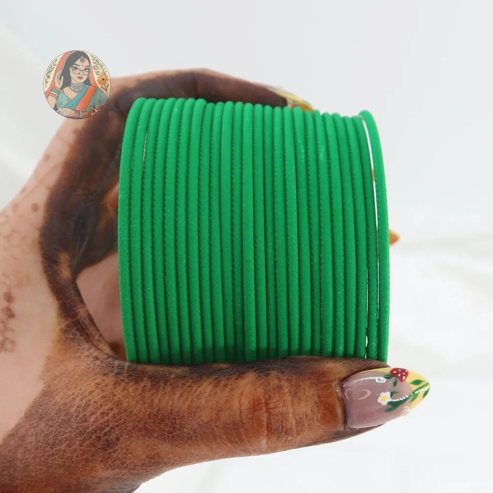 ’Green’ Plain Matte Bangle Set