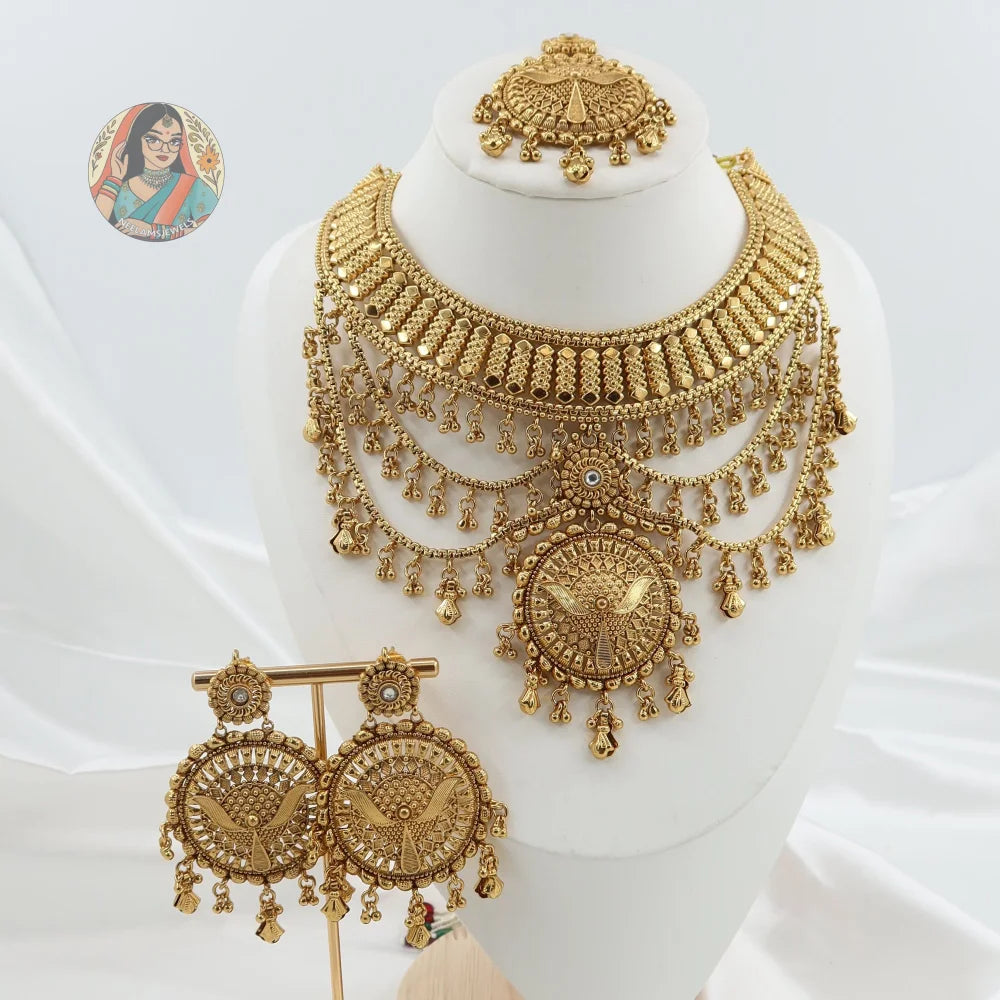 Gulnar Gold Necklace Set