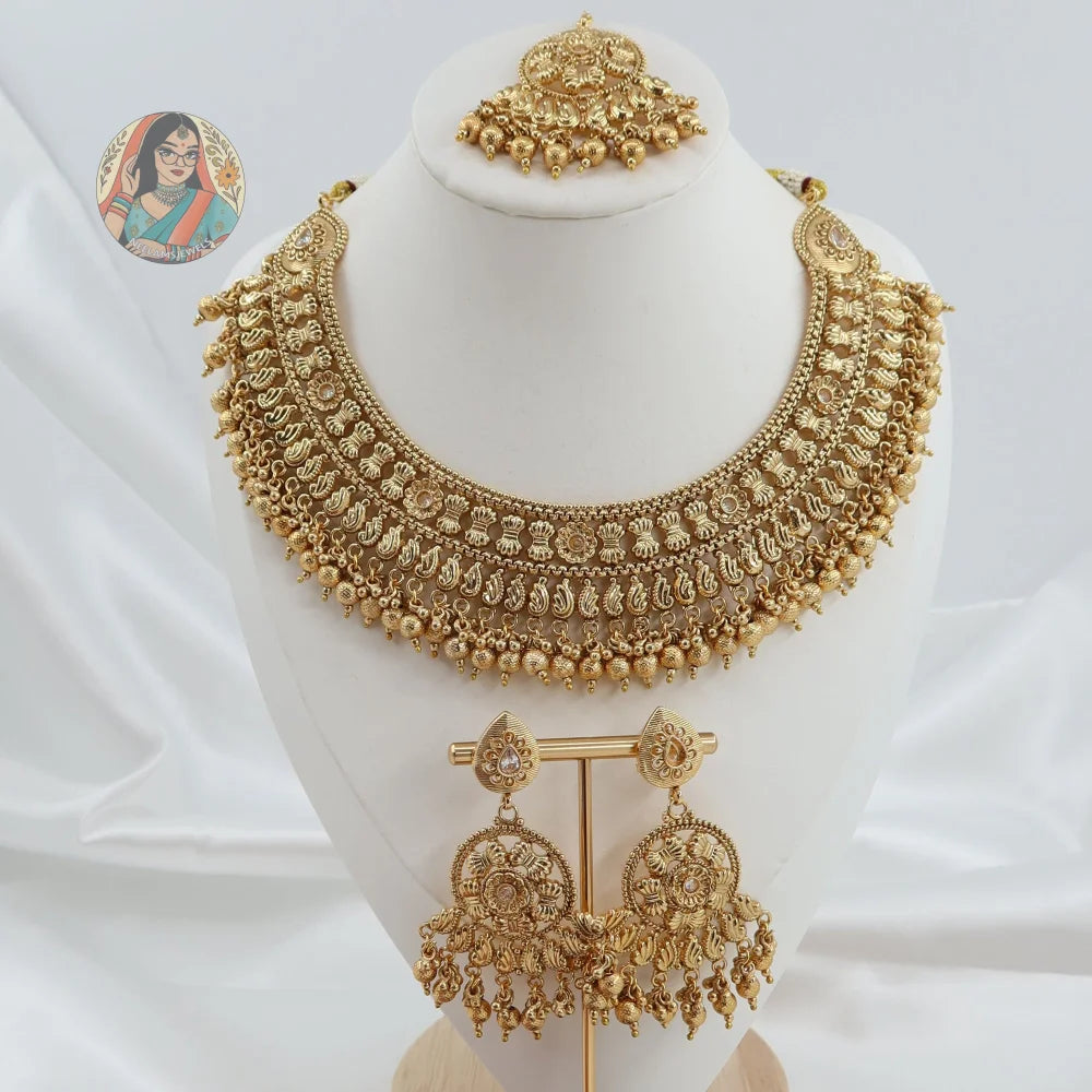 Harjot Gold Necklace Set