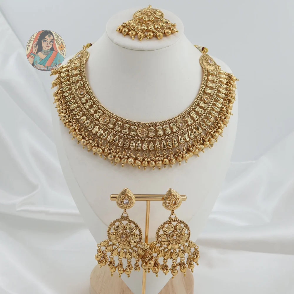 Harjot Gold Necklace Set